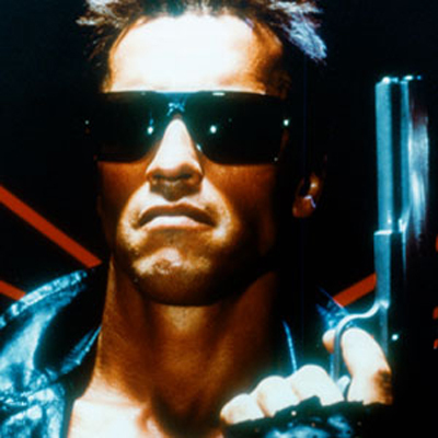 Arnold Schwarzenegger I'll be back (επιστρέφει)!
